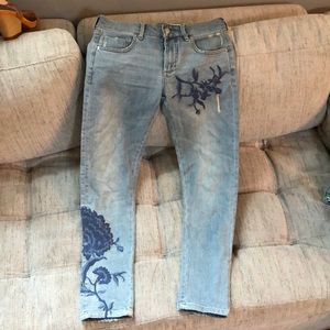 Pilcro embroidered boyfriend style jeans